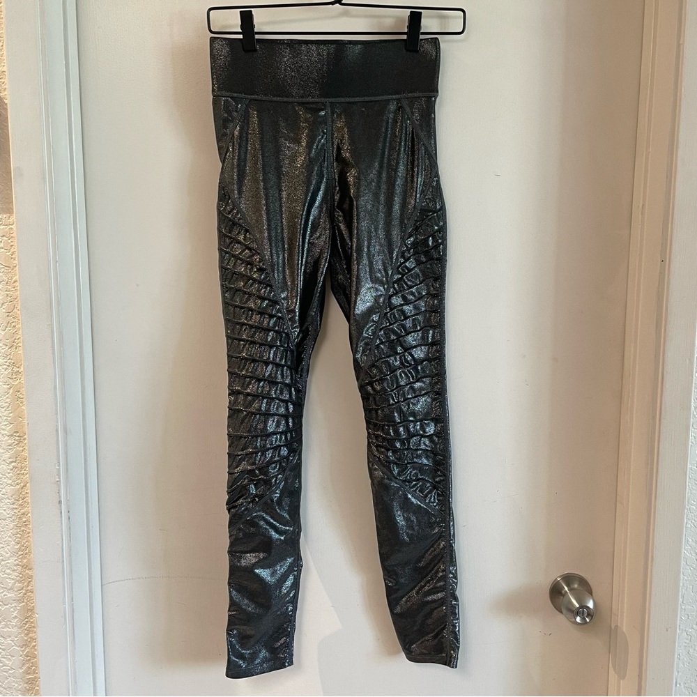 Carbon38 metallic leggings sz S